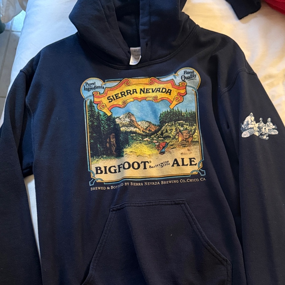 Vintage Sierra Nevada Hoodie in Navy